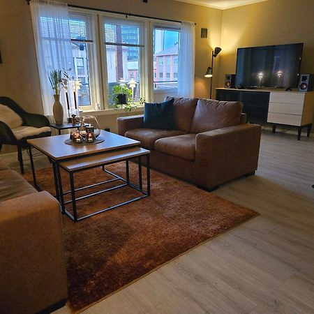 Koselig Og Moderne Leilighet, Meget Sentralt I Narvik Med Gratis Parkering! Exterior foto