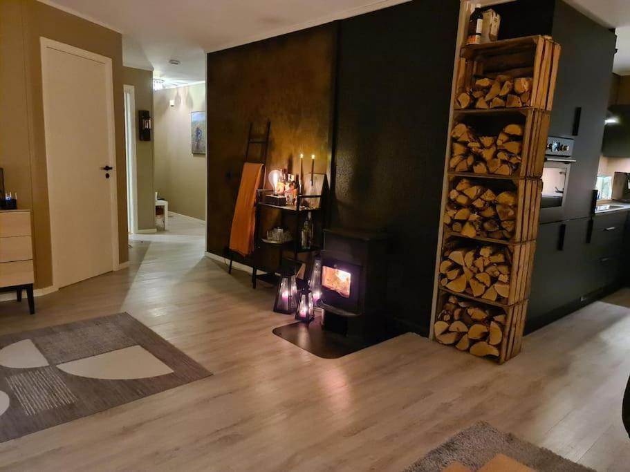 Koselig Og Moderne Leilighet, Meget Sentralt I Narvik Med Gratis Parkering! Exterior foto